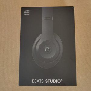 Like new Beats Studio 3 wireless noise canceling headphones